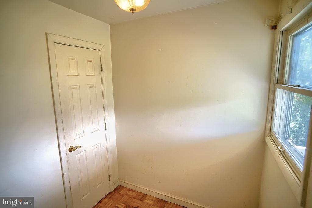 1711 Fulton Rd