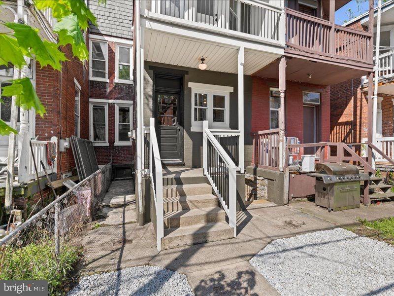 2151 Penn St