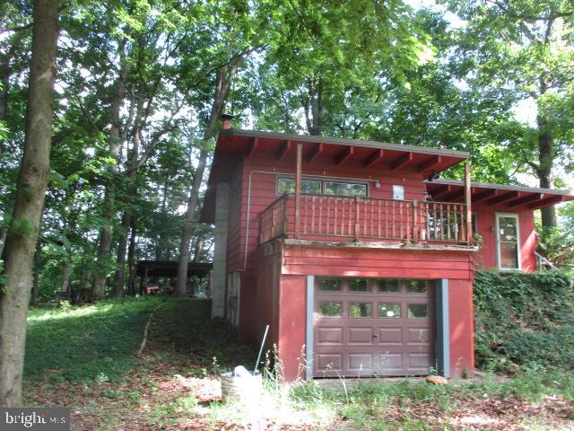 1196 Colonial Rd
