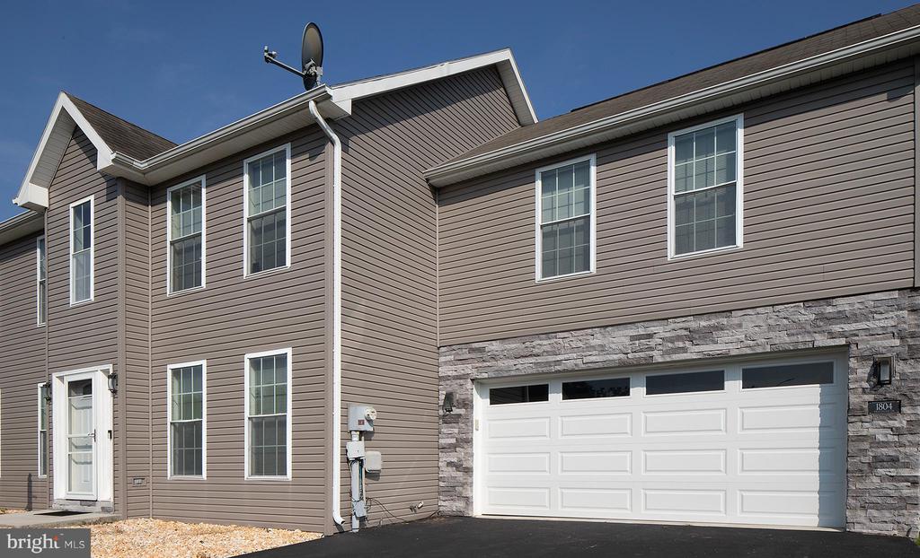 1804 Driftstone Dr