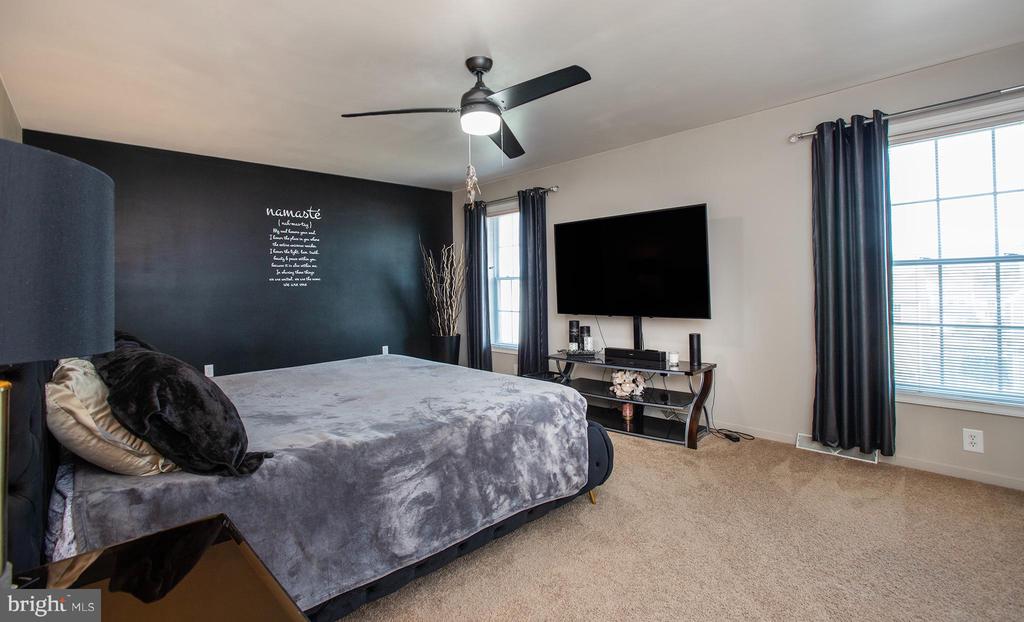 1804 Driftstone Dr