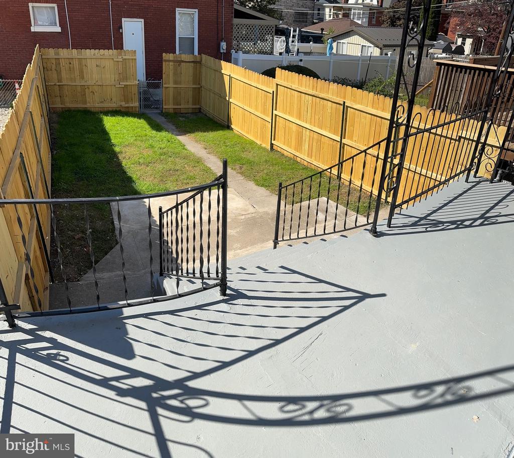 902 N 18th St
