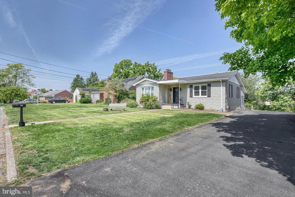 3614 Colonial Rd