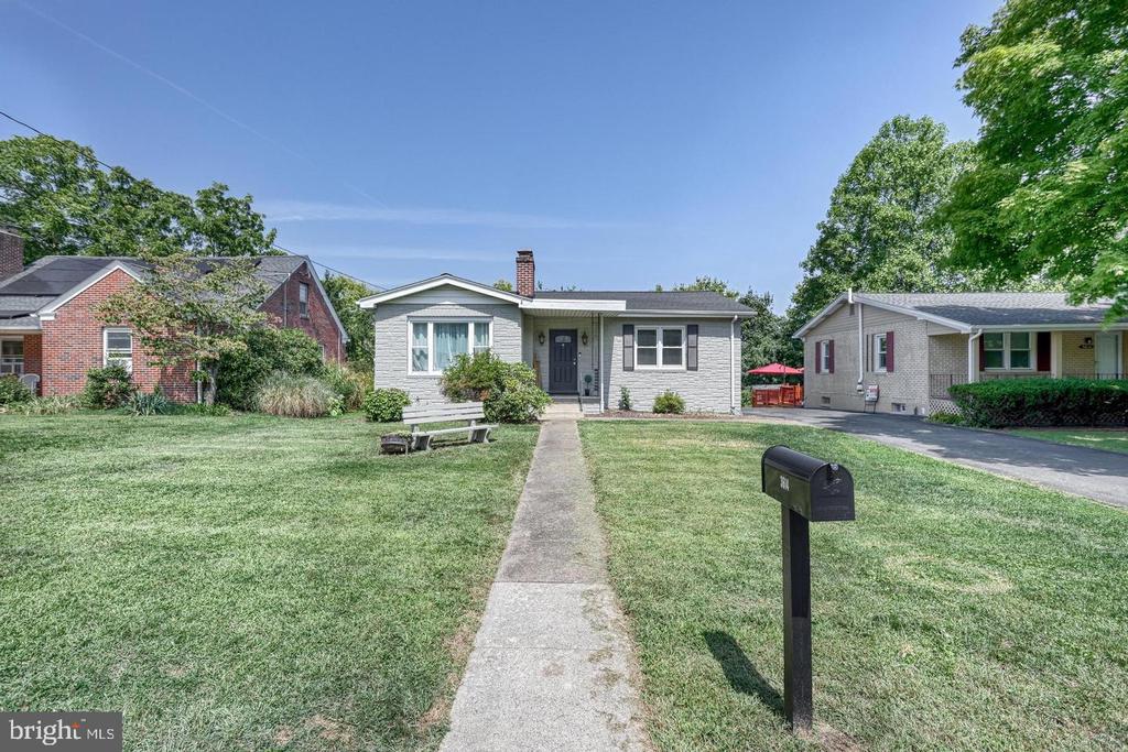 3614 Colonial Rd