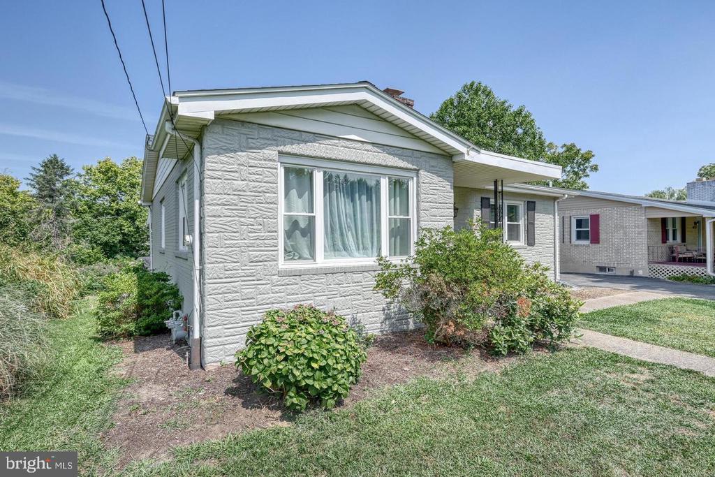 3614 Colonial Rd