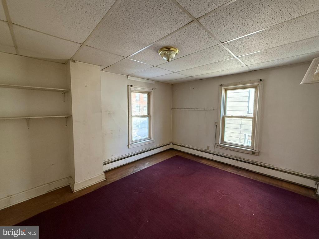 228 Elm St