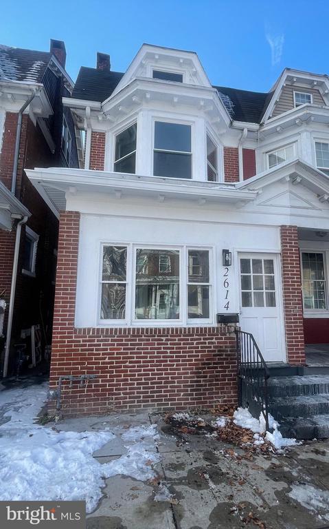 2614 Lexington St
