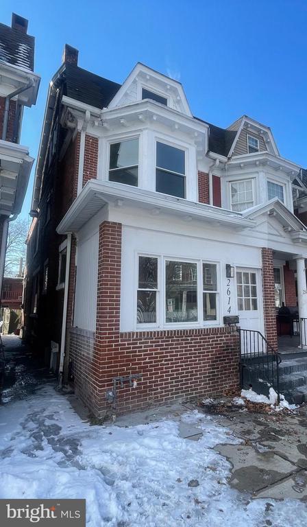 2614 Lexington St