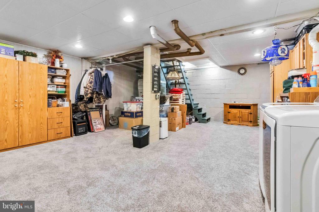 1010 Fishing Creek Valley Rd