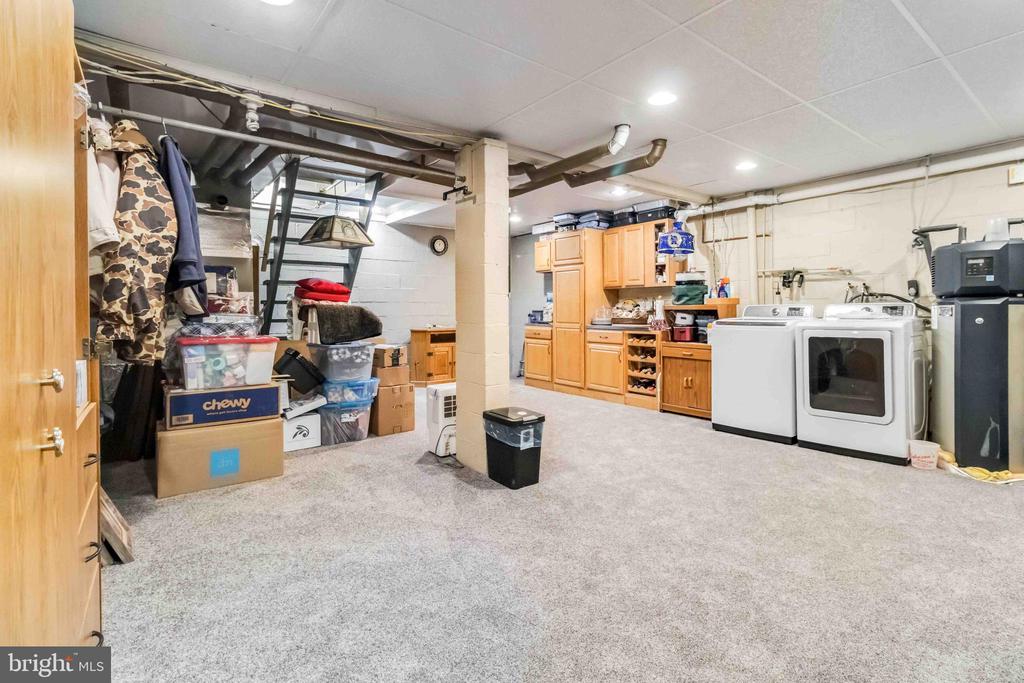 1010 Fishing Creek Valley Rd