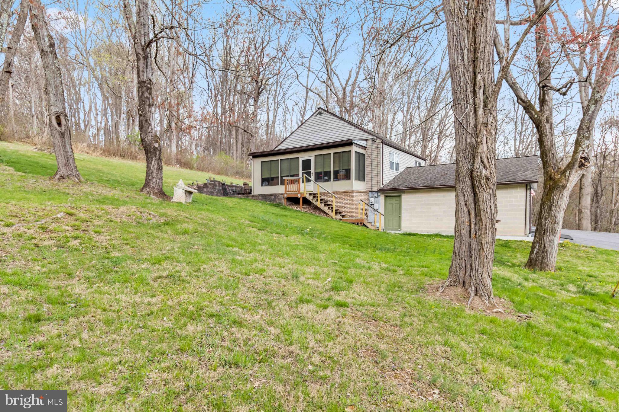 1010 Fishing Creek Valley Rd