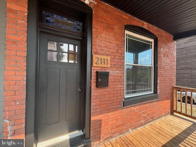 2111 Penn St