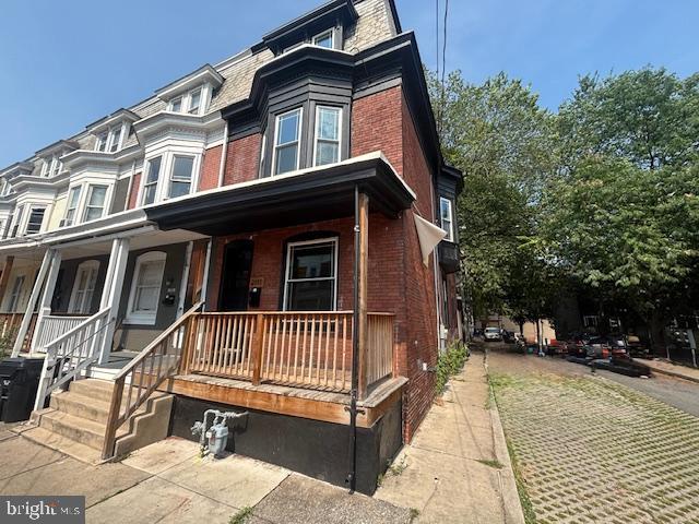 2111 Penn St