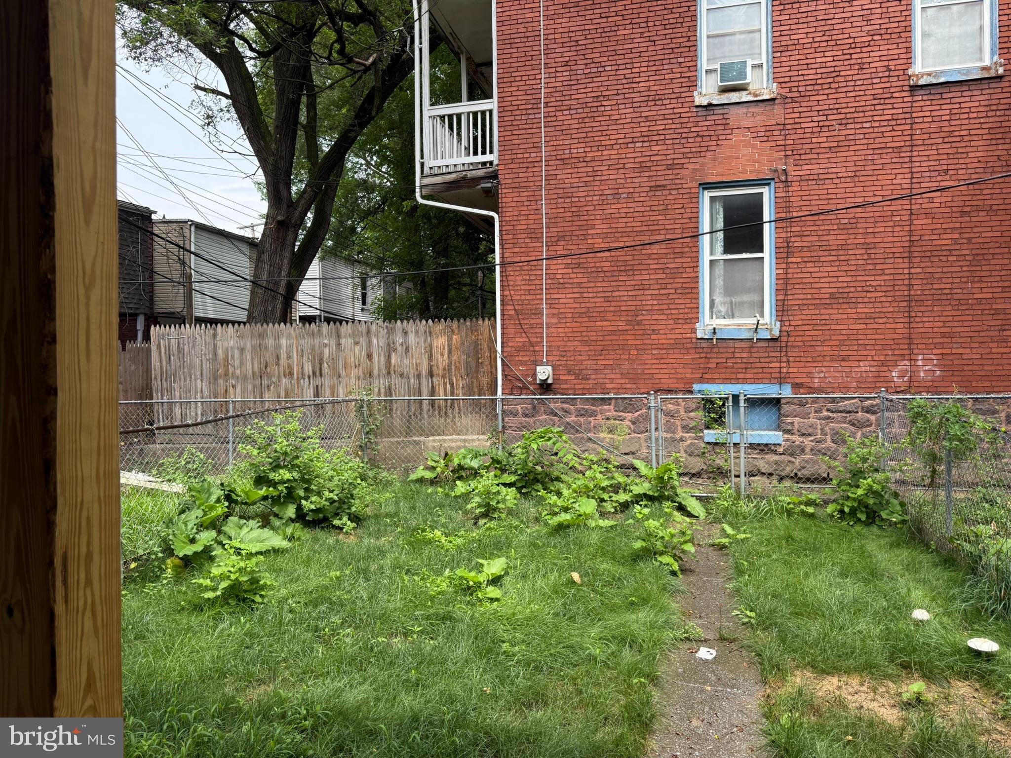 111 N 17th St