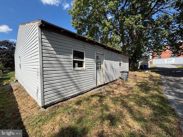 1106 MAIN STREET