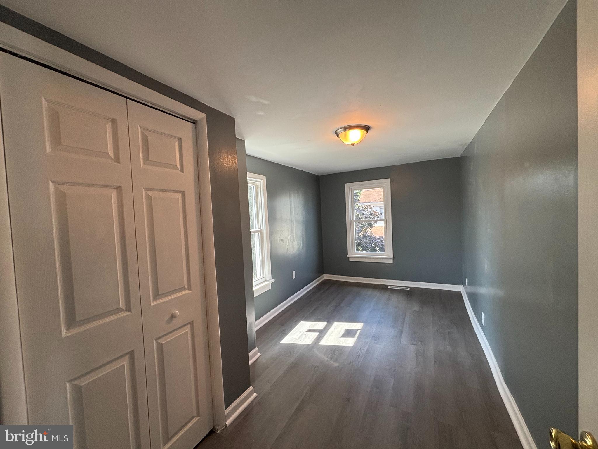 1106 MAIN STREET