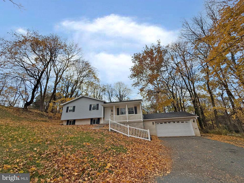 1316 EDGEMONT ROAD
