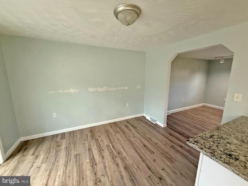 1316 EDGEMONT ROAD