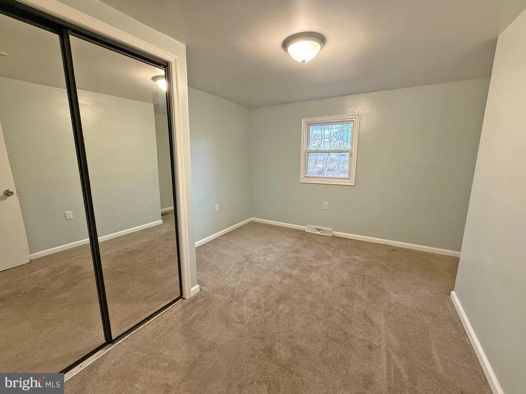 1316 EDGEMONT ROAD