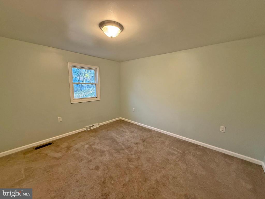 1316 EDGEMONT ROAD