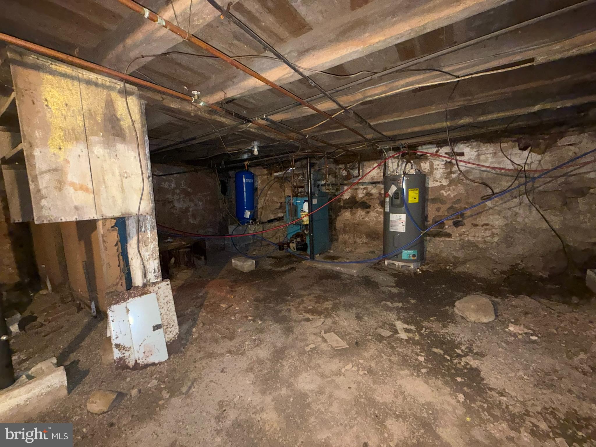 1819 ARMSTRONG VALLEY ROAD