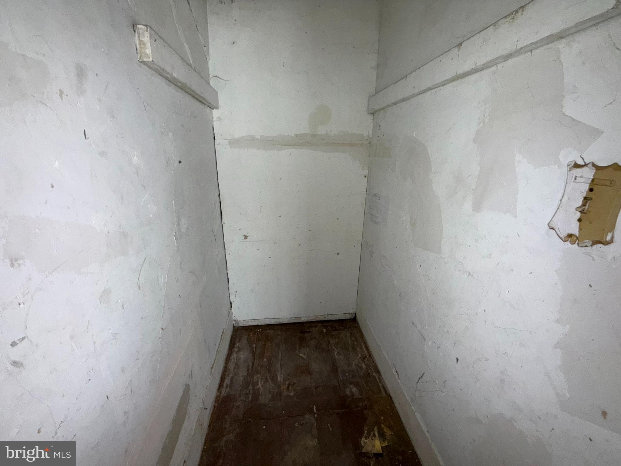 1819 ARMSTRONG VALLEY ROAD