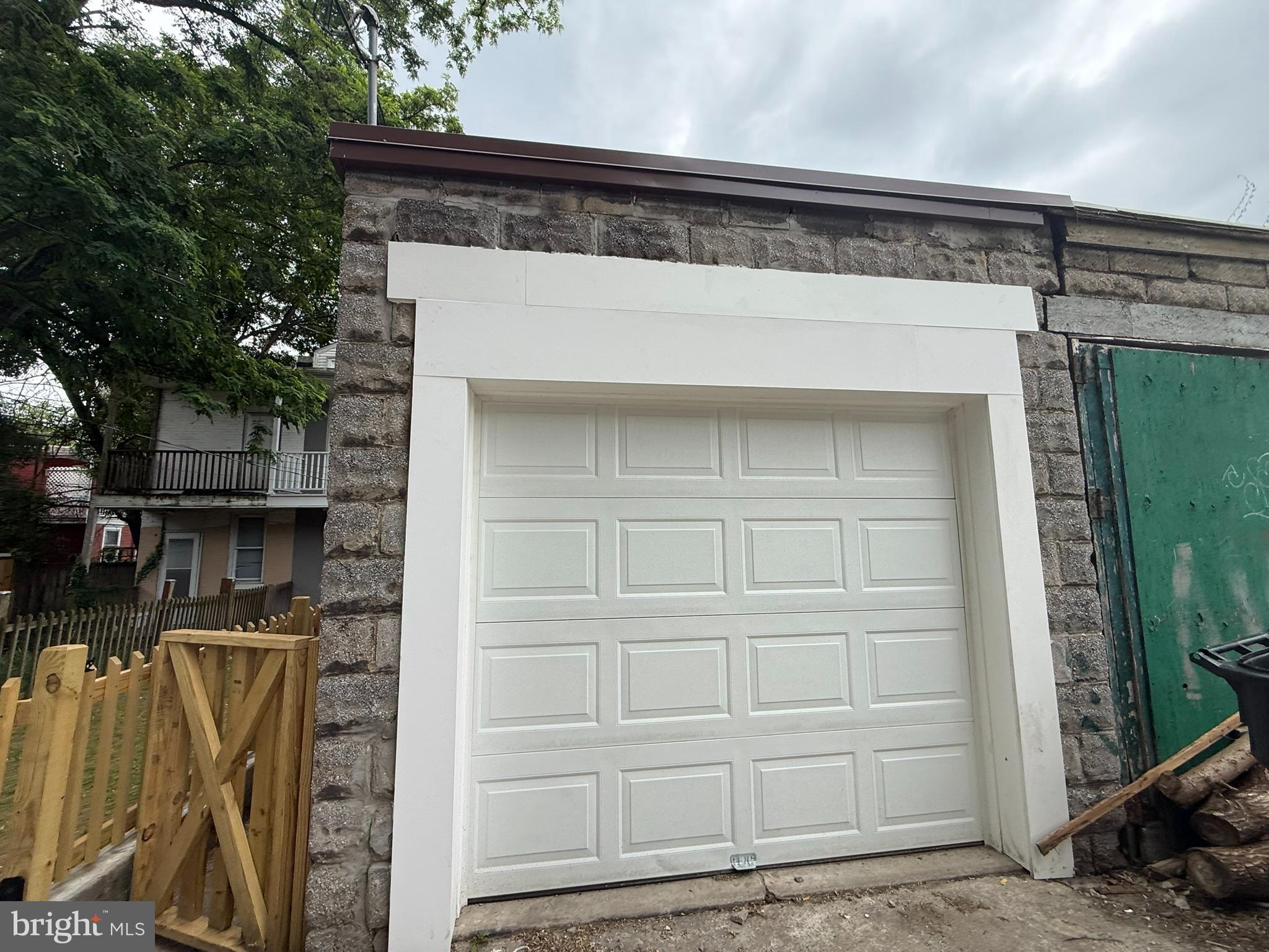 2209 LOGAN STREET