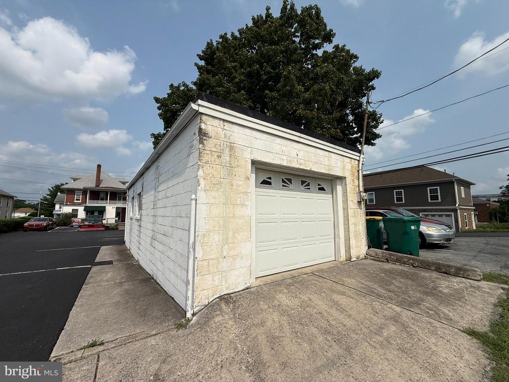 40 HOCKERSVILLE ROAD