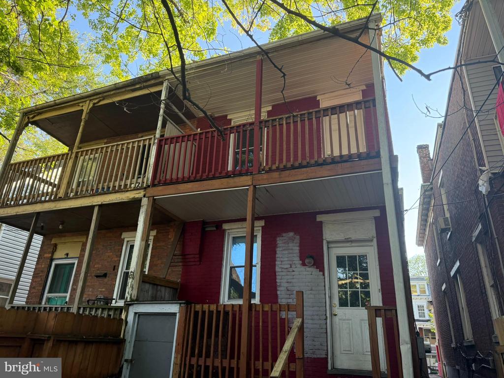 2460 REEL STREET