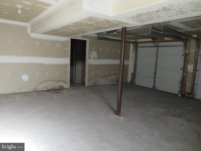 6524 FAIRFAX DRIVE