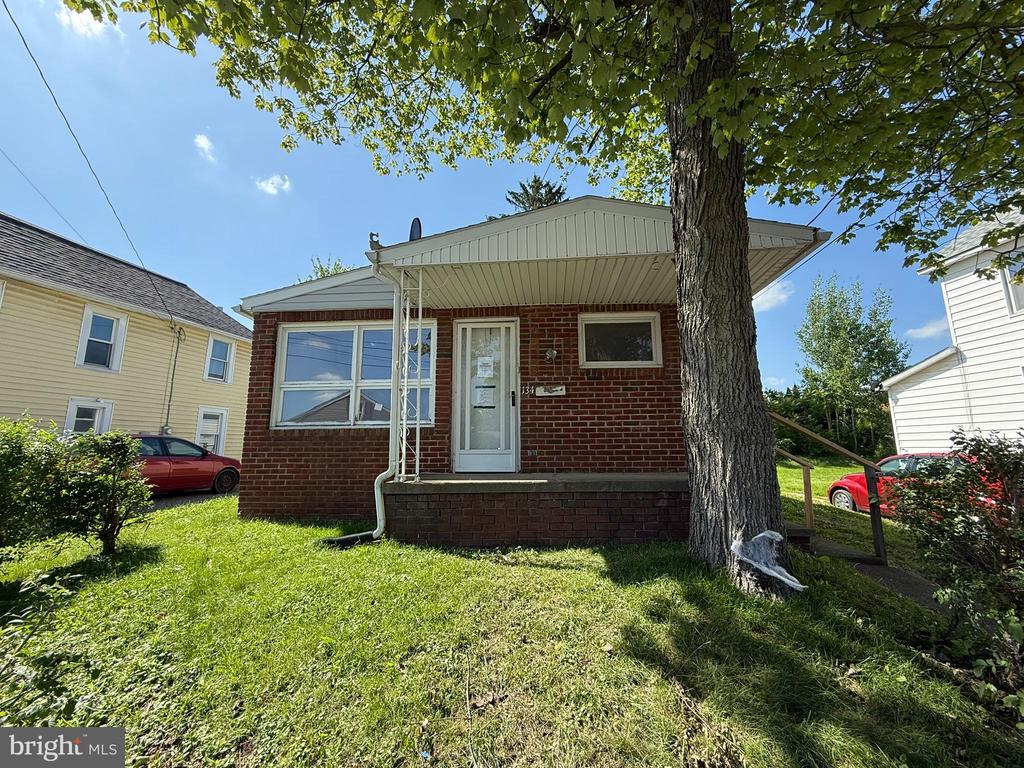134 Oilwell St W
