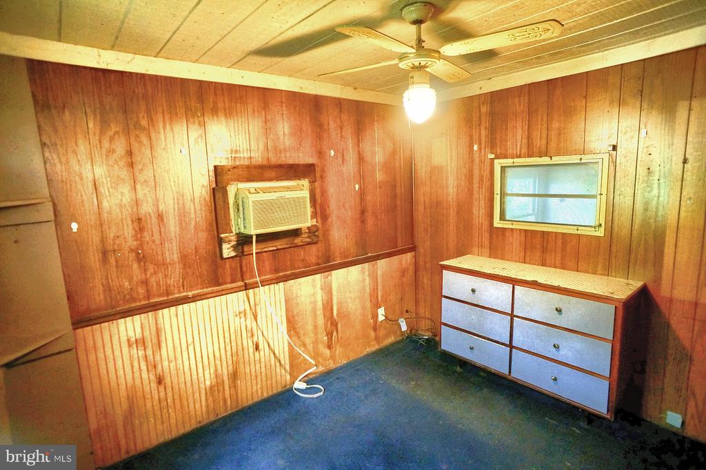 356 Schoolhouse Rd