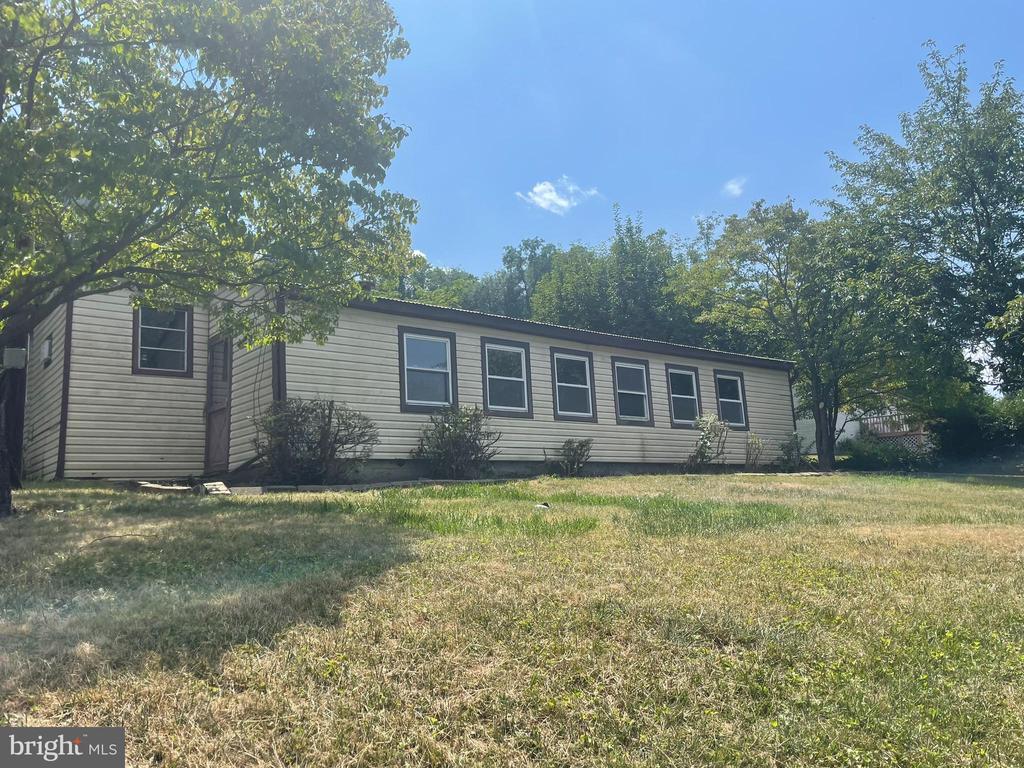 356 Schoolhouse Rd
