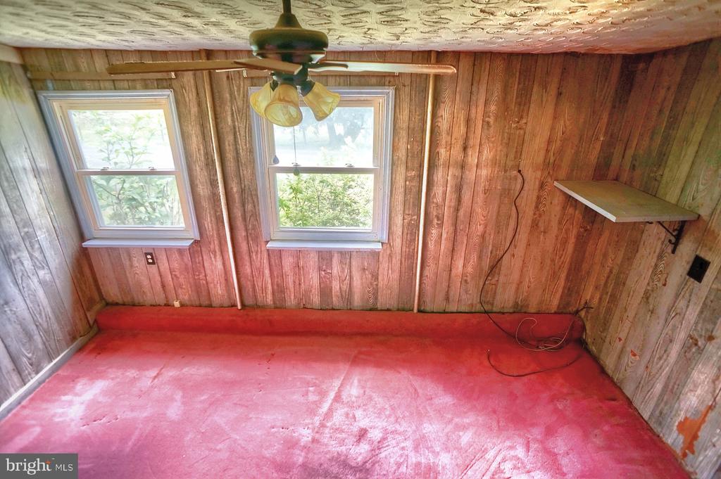 356 Schoolhouse Rd