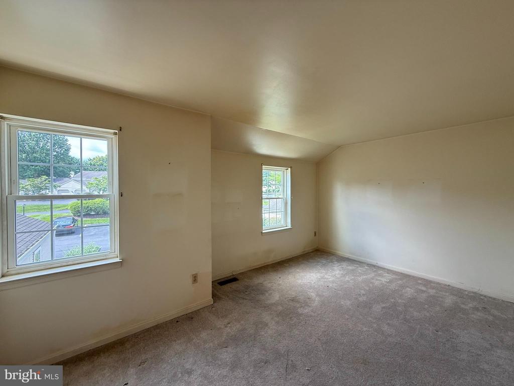 1503 CAMBRIDGE COURT