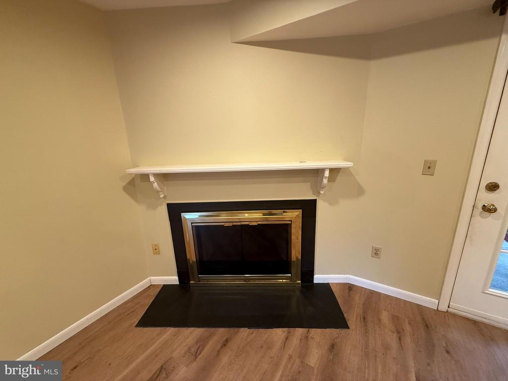 1503 CAMBRIDGE COURT