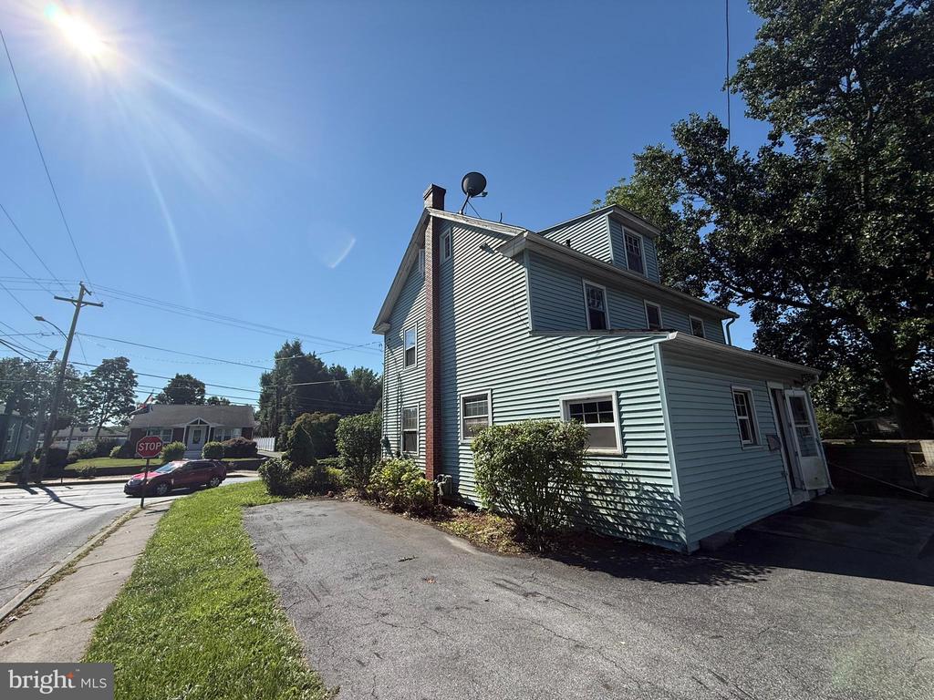 1295 COLEBROOK ROAD