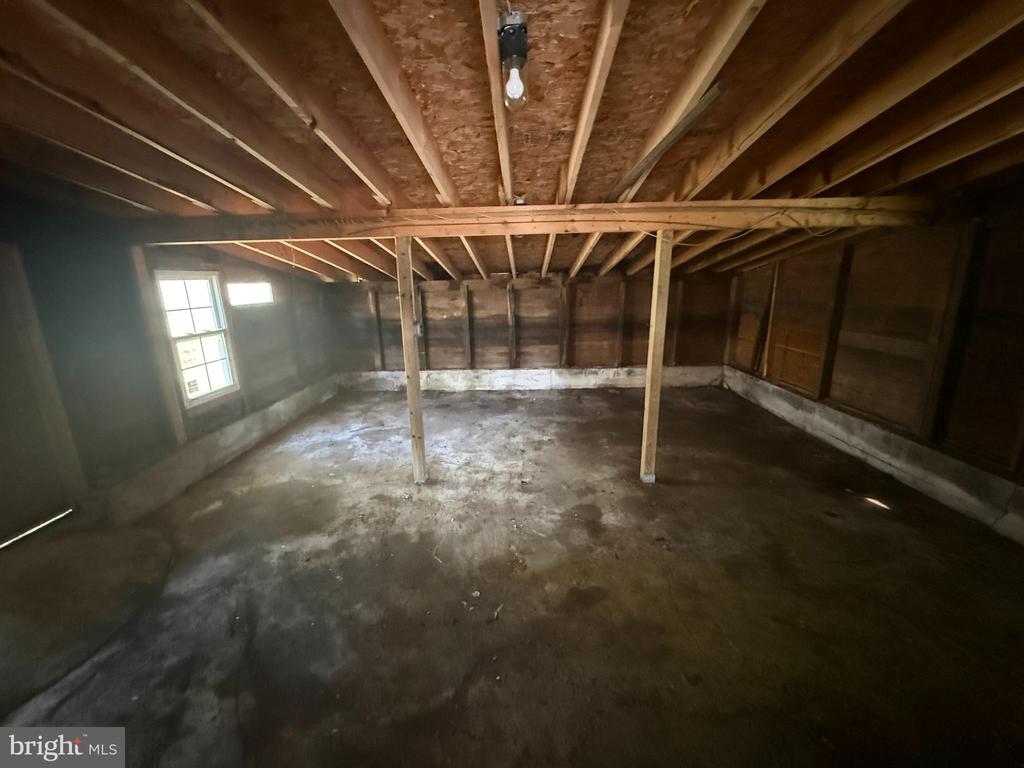 1295 COLEBROOK ROAD