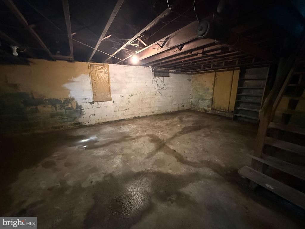 1295 COLEBROOK ROAD