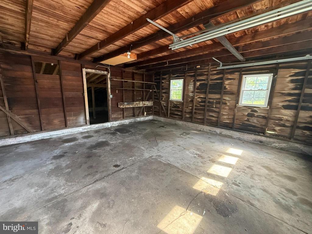 1295 COLEBROOK ROAD