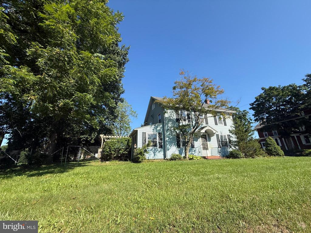1295 COLEBROOK ROAD