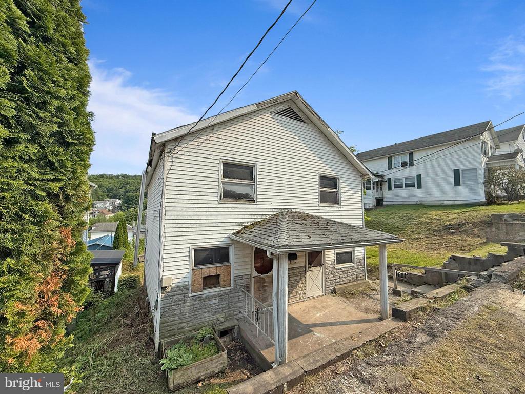 71 W Enterprise St