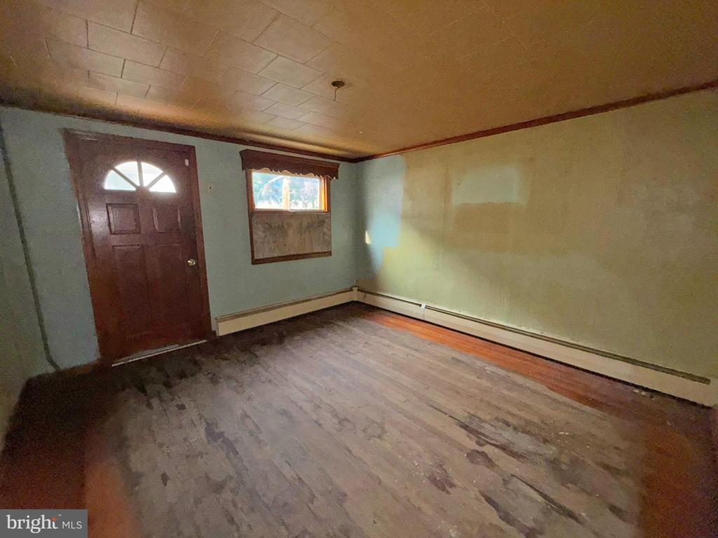 71 W Enterprise St