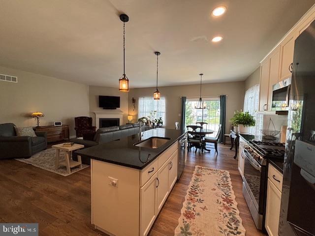 718 Quarry Rd