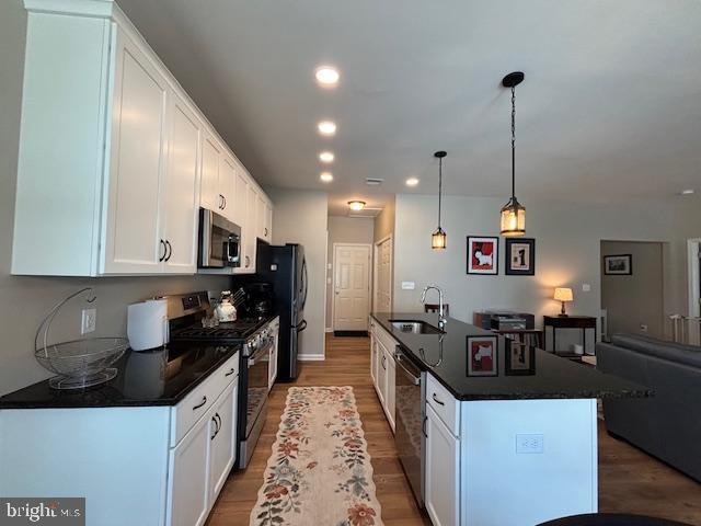 718 Quarry Rd