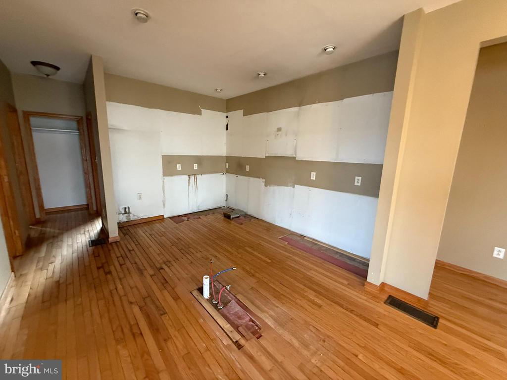 216 MAIN