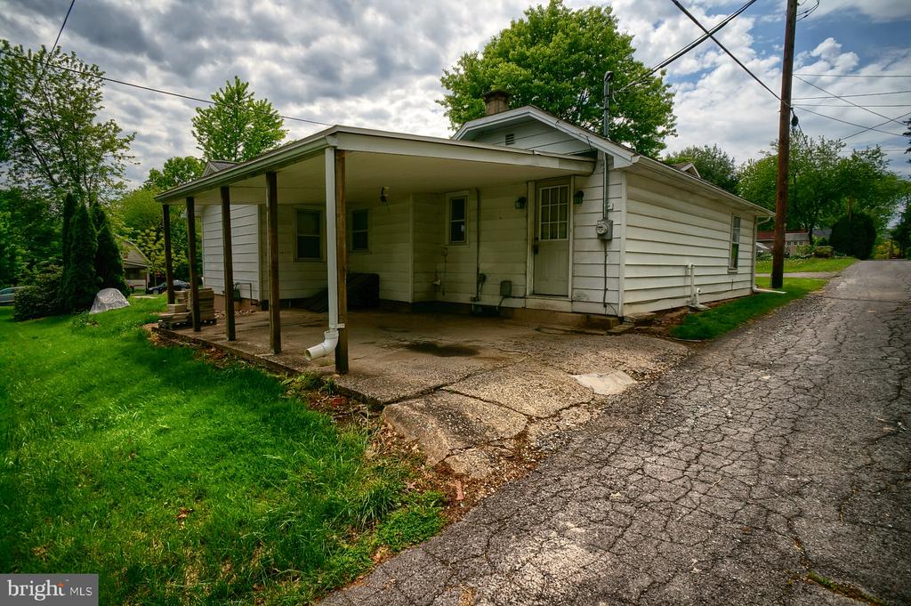 369 Union Ave
