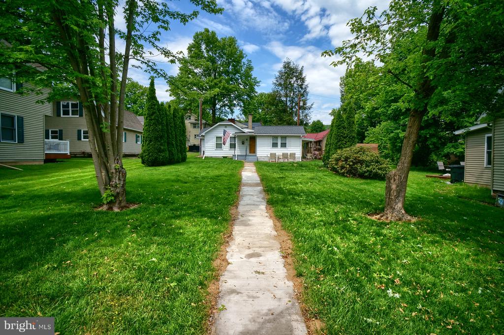 369 Union Ave