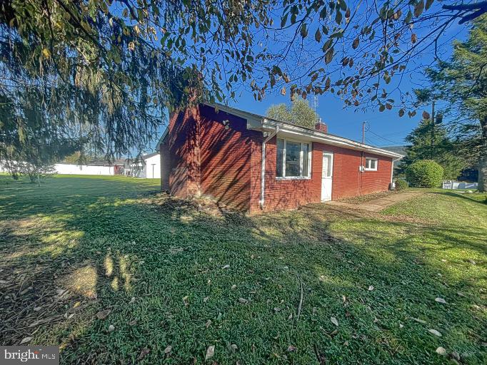 143 Church Ln