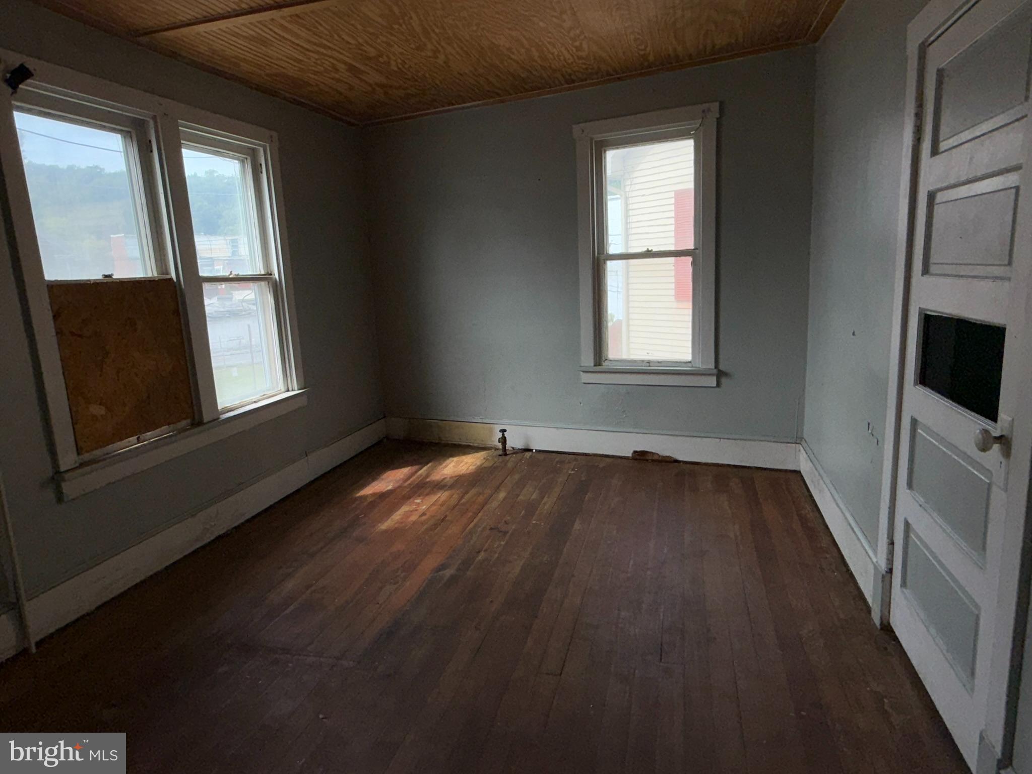 3 SHAW AVENUE